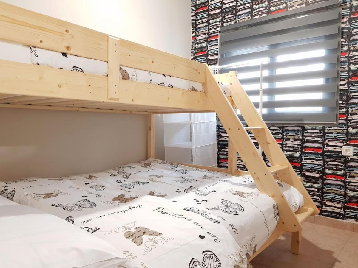 Colimbos Accommodation, 2 Min From The Beach Sfinárion المظهر الخارجي الصورة